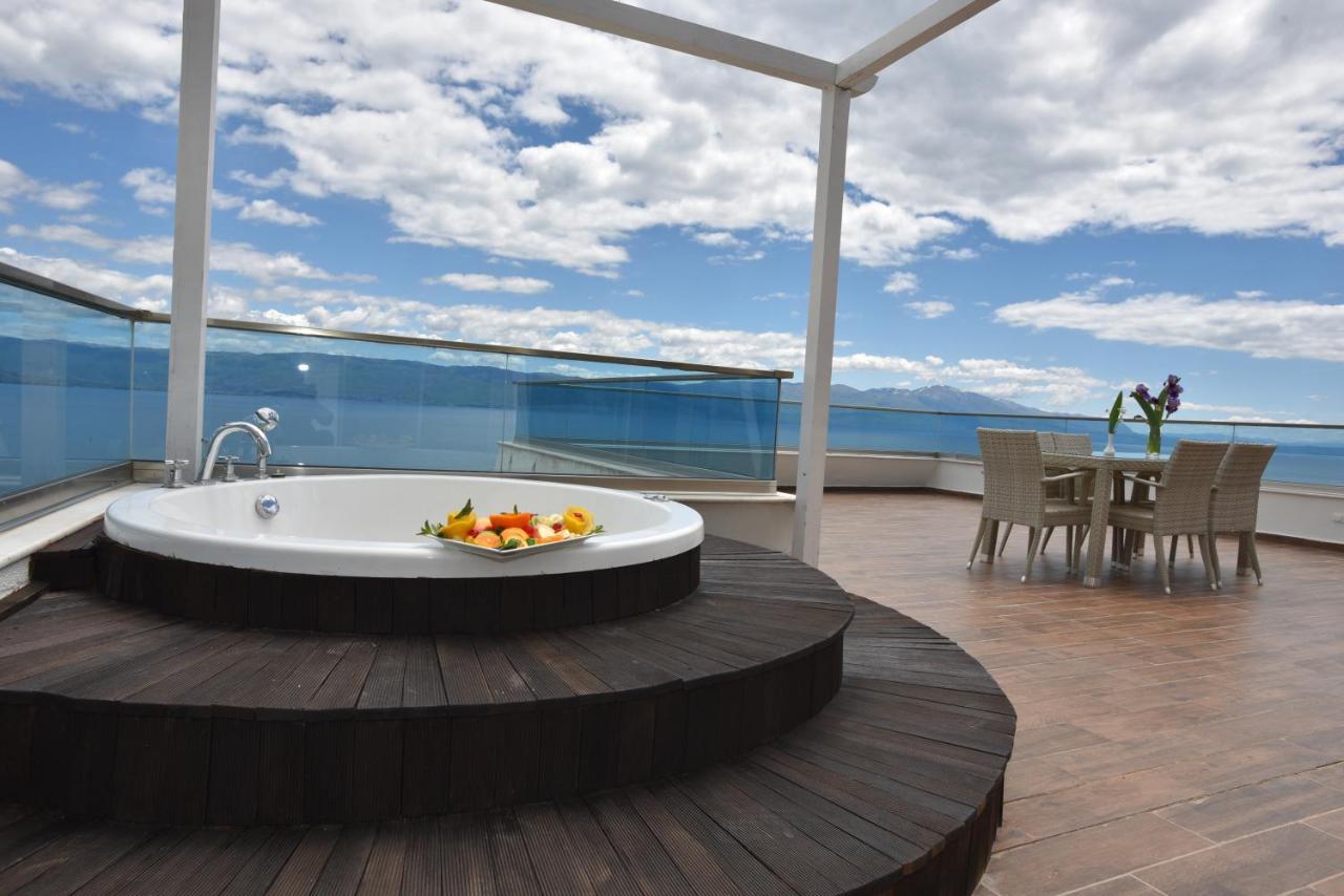 Hotel Izgrev Spa & Aquapark Struga Exterior photo